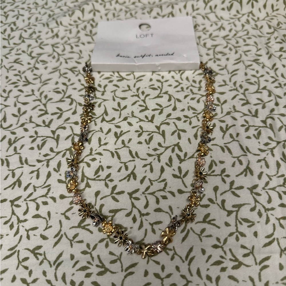 Loft two-toned floral necklace charm